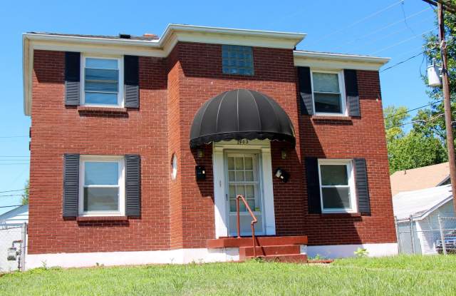 2402 Bradley Ave photos photos