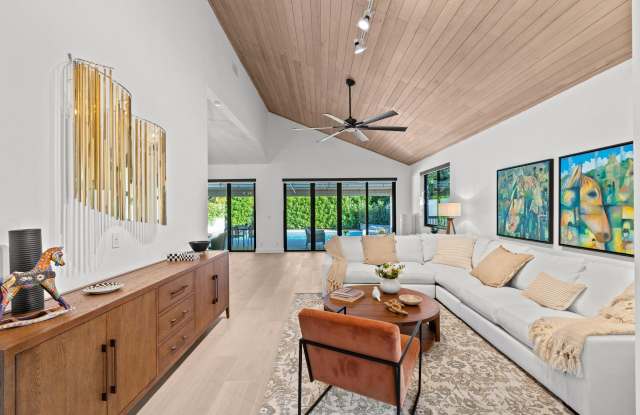 2514 Windsor Way Court Gallery 4
