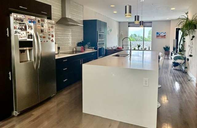 Modern 3 bed, 3.5 bath Townhome Blocks from Sloan's Lake. photos photos
