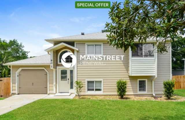902 Westline Avenue - 902 Westline Avenue, Deltona, FL 32725 902 Westline Avenue - 902 Westline Avenue, Deltona, FL 32725