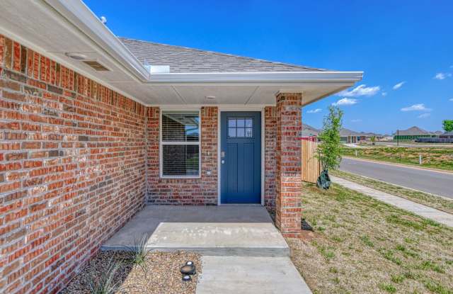 October Rent Free!! New Construction in Varenna Landing! Storm shelter and lawn care included! Gallery 3