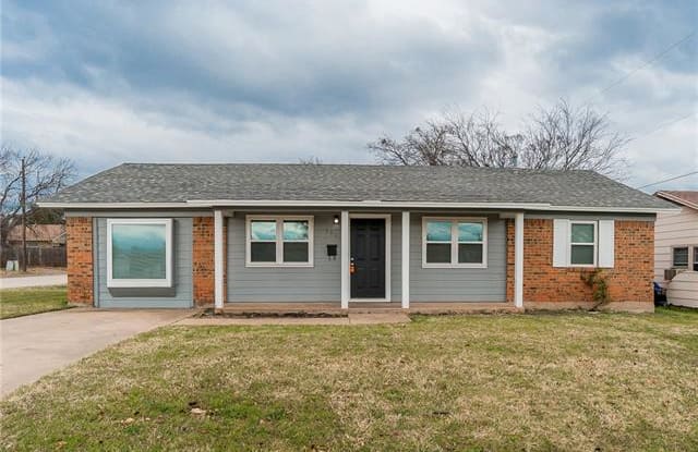 701 E Mission Street - 701 East Mission Street, Crowley, TX 76036