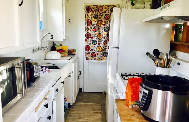 1856 Jewett Dr Gallery 2