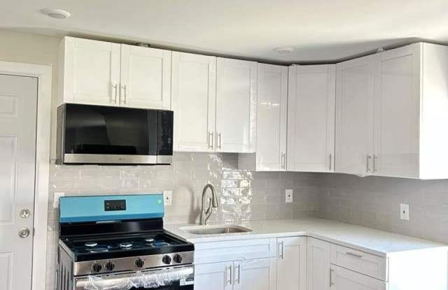 8 HAMPTON ST photos photos