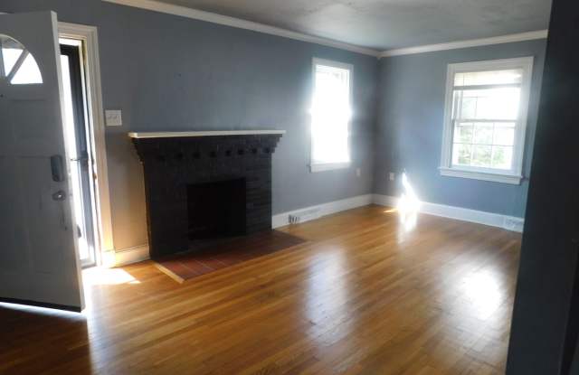 Price Reduced! Gallery 3