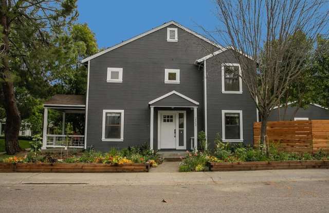 Nice 4 bed/3 bath home in North Davis photos photos