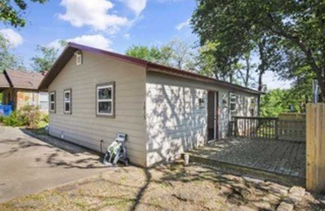Charming 2 bedroom 1 bath home photos photos