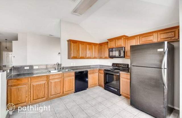 333 Tanglewood Place Gallery 4