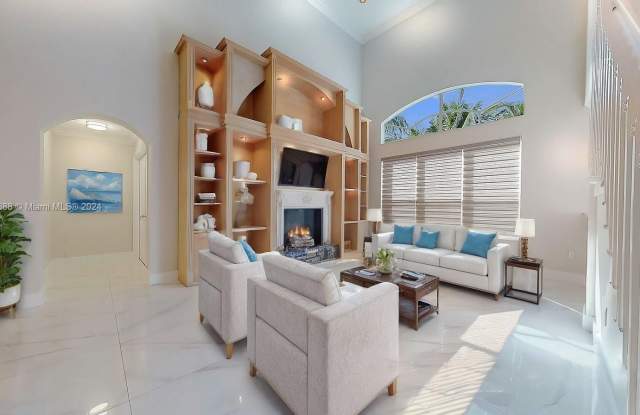 15730 SW 148th Ter Gallery 4