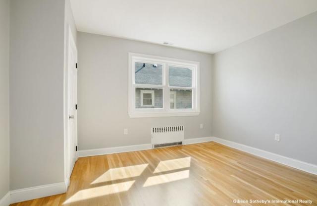 107 Lake Gallery 3