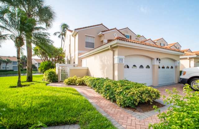 8415 Excalibur Circle - 1unit B 1 photos photos