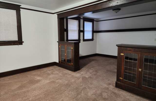 Elliott Hall Apartments photos photos