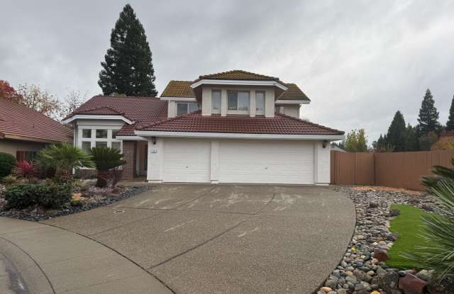 Broadstone neighborhood 4 bedroom home with pool! - 105 Hamersley Court, Folsom, CA 95630