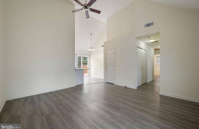 49 WINDING WOOD Drive Gallery 1