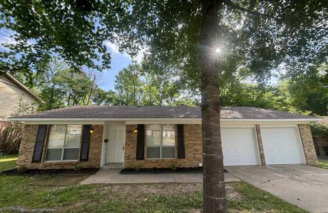 2221 Dorchester Dr photos photos