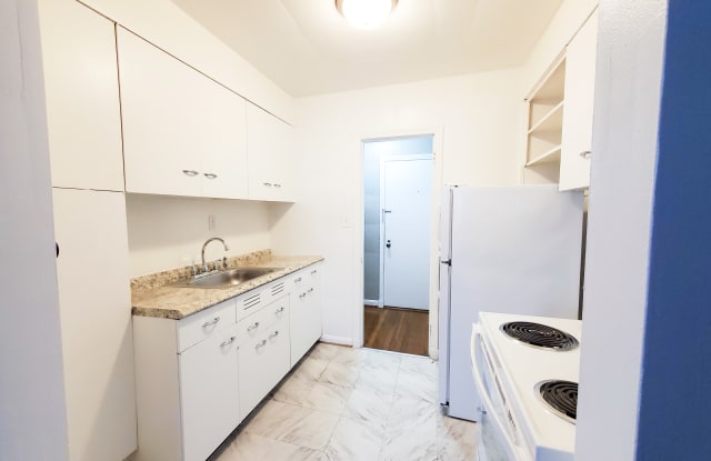 Parkway Manor Apartments Gallery 3