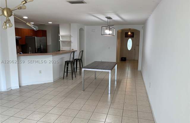 4805 SW 163rd Pl Gallery 3