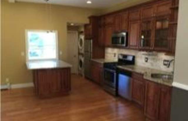 746 East 5th St. photos photos