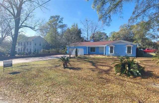 1151 Sherwood Dr photos photos