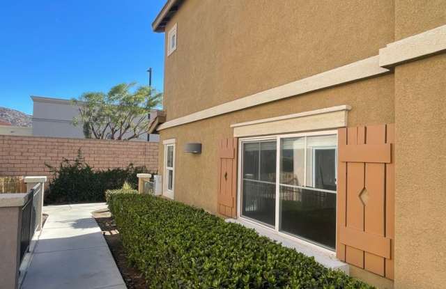 Move-In Ready 2-Bedroom Townhome with Attached Garage in Gated Palacio De Oro Gallery 3