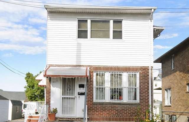 8017 KENNEDY BLVD photos photos