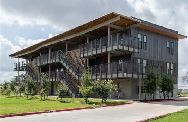 101 West 33rd Street photos photos