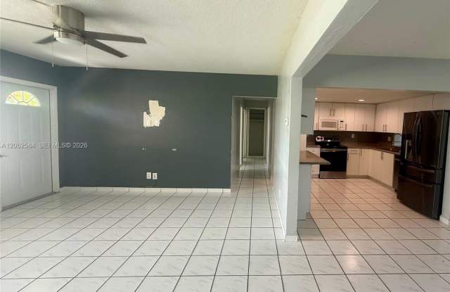 7710 NW 5th Street, Pembroke Pines, FL 33024 Gallery 3