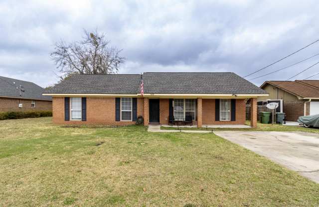 1635 Latham Court - 1635 Latham Court, Hinesville, GA 31313