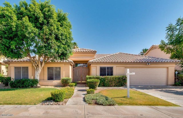 3532 E BROOKWOOD Court - 3532 East Brookwood Court, Phoenix, AZ 85048