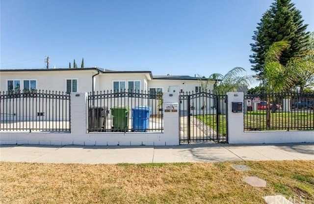 14927 Titus Street photos photos