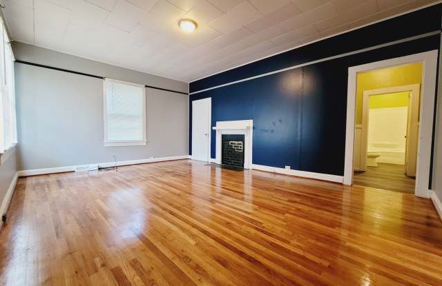 Updated 2-Bedroom 1-Bathroom Home for Rent Gastonia, NC - 105 North Liberty Street, Gastonia, NC 28052