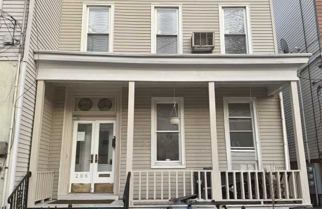 206 HANCOCK AVE photos photos