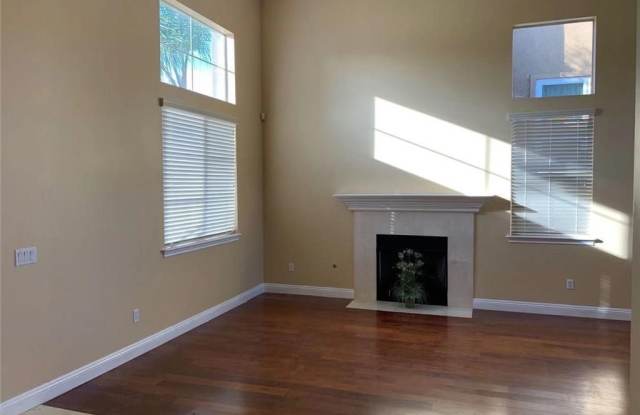 15639 Yorba Avenue Gallery 4