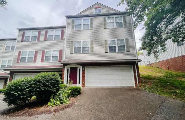 3 Bedroom 2.5 Bath Townhouse photos photos
