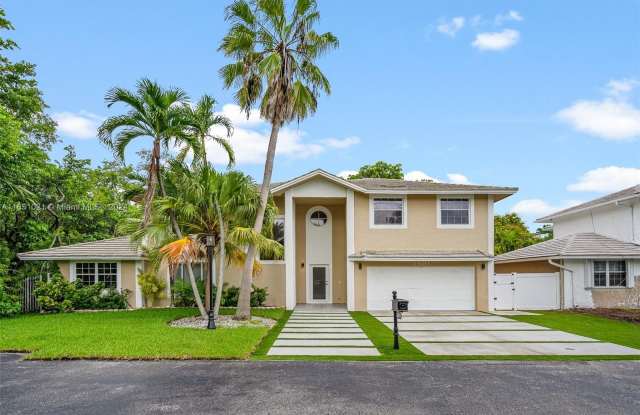 2501 NE 206th Ln - 2501 Northeast 206th Lane, Ojus, FL 33180