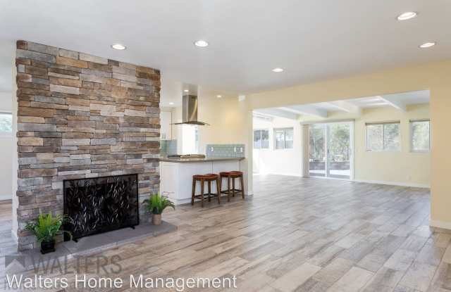 3426 Stadium Place Gallery 2