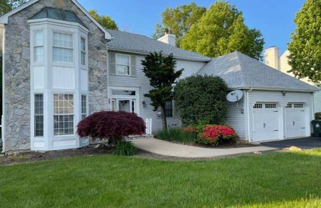 85 Crenshaw Dr photos photos