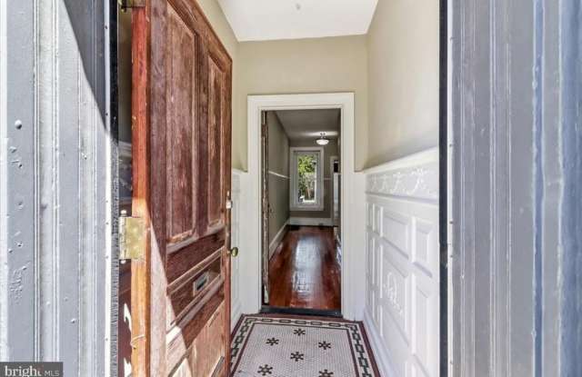 138 RECTOR STREET Gallery 2