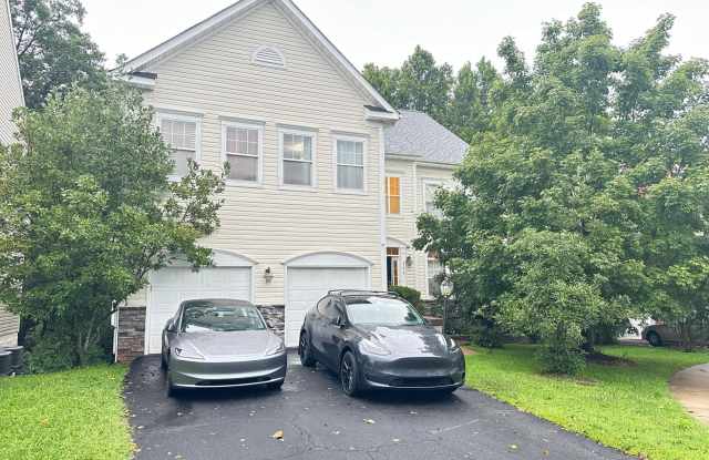 8212 CALM POND Court Gallery 1