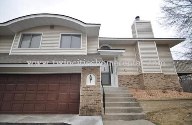 1590 Clemson Dr - 1590 Clemson Drive, Eagan, MN 55122