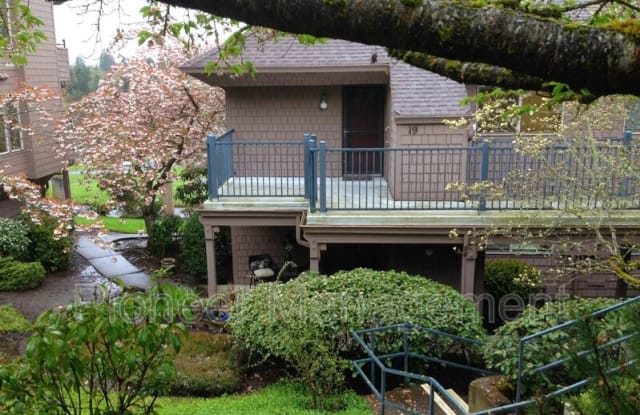 19 Rockridge Dr - 19 Rockridge Drive, Eugene, OR 97405
