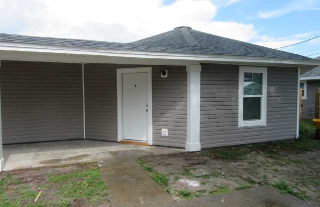 1302 A Grace Ave photos photos