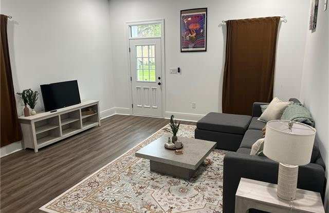 3515 SAINT ANTHONY Avenue photos photos