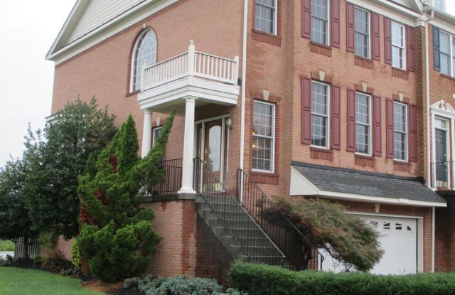 42777 LOCKLEAR TERRACE - 42777 Locklear Terrace, South Riding, VA 20152