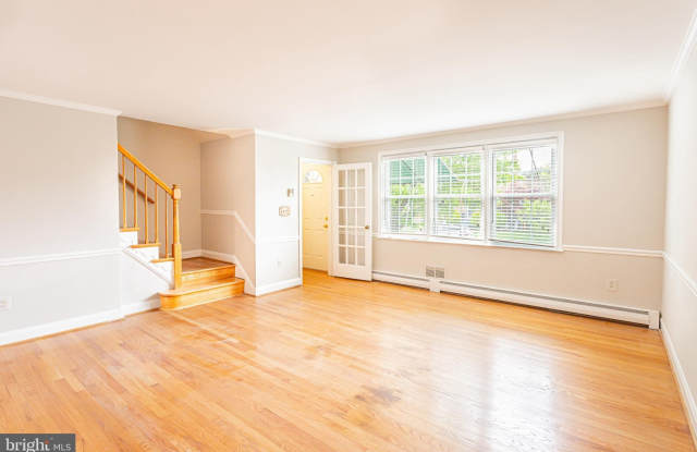 8426 PLEASANT PLAINS Gallery 3