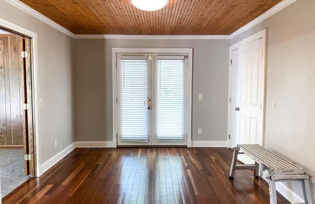 400 Crawford Rd. Gallery 3