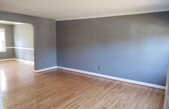 1733 GLEN RIDGE ROAD Gallery 4
