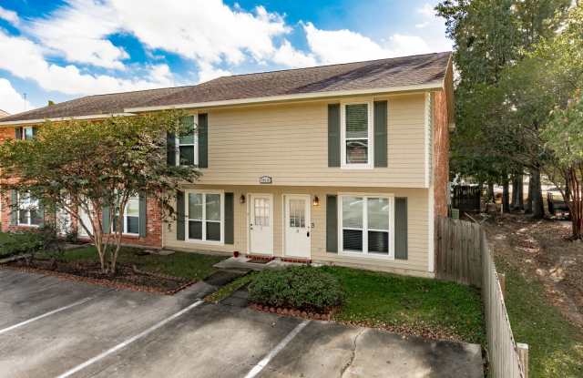 2 Bedroom Townhome off Bluebonnet photos photos