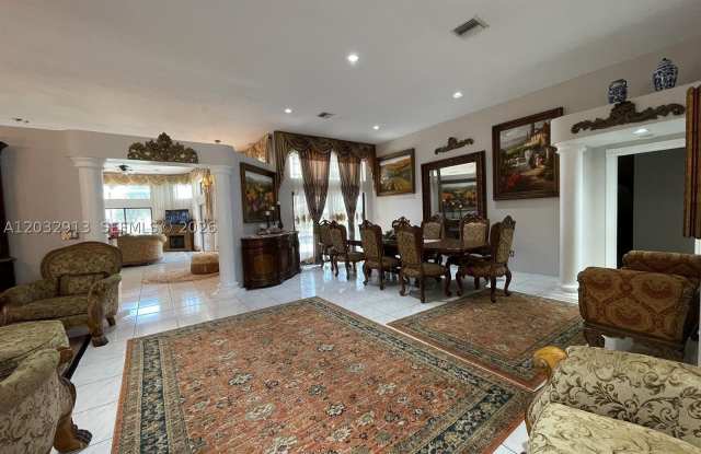 4999 Chardonnay Dr. Gallery 4