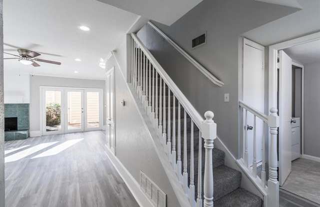 1971 Shorewood Drive Gallery 4